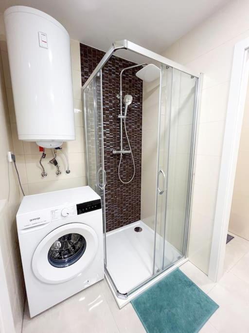 Platinum Xl 310 Apartment